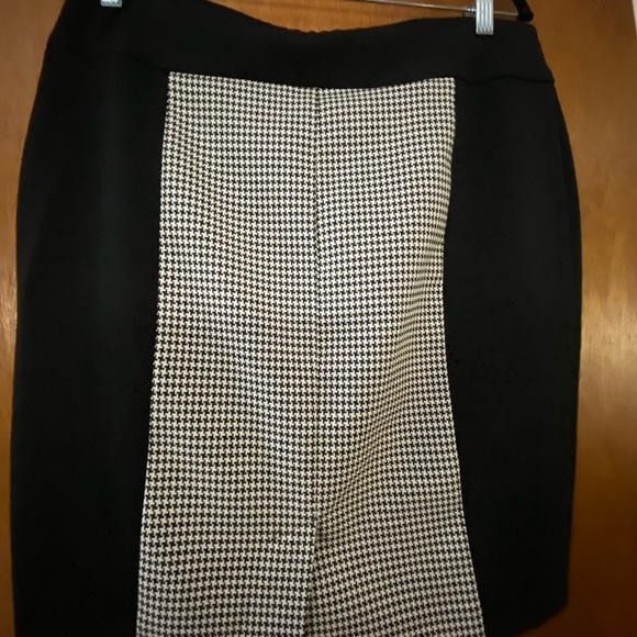 Lisette houndstooth pencil skirt - Picture 2 of 3
